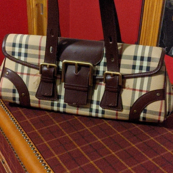 Burberry Shoulder Bag - Picture 4 of 9